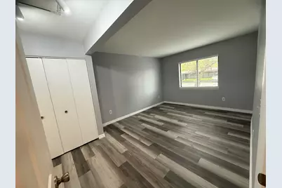 1476 W Chateau Vert, Ypsilanti, MI 48197 - Photo 9