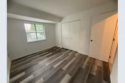 1476 W Chateau Vert, Ypsilanti, MI 48197 - Photo 7
