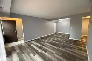 1476 W Chateau Vert, Ypsilanti, MI 48197 - Photo 3