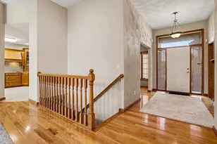 303 Beckett Park, Battle Creek, MI 49015 - Photo 3