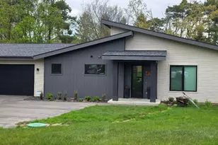 3719 Bradford St NE, Grand Rapids, MI 49525 - Photo 7