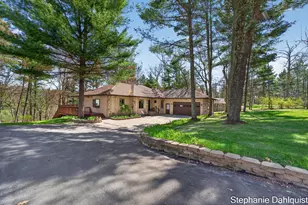 9160 Mill Pond Trail, Whitehall, MI 49461 - Photo 7