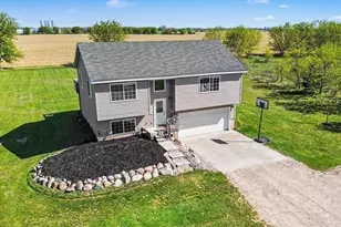 7864 County Farm Rd, Greenville, MI 48838 - Photo 3