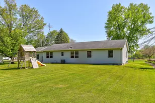 52300 Co Rd 687, Hartford, MI 49057 - Photo 5