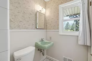 2143 Osceola Dr SE, Grand Rapids, MI 49506 - Photo 37