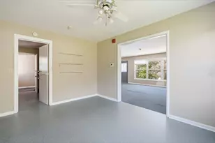 2143 Osceola Dr SE, Grand Rapids, MI 49506 - Photo 15
