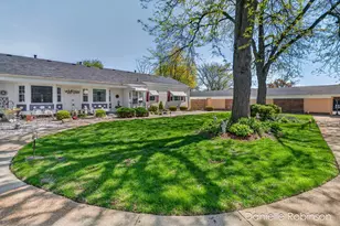 929 Village Ln, Jenison, MI 49428 - Photo 31