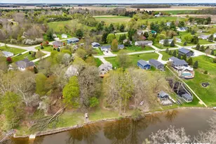 9129 Lakeside Dr, Perrinton, MI 48871 - Photo 39