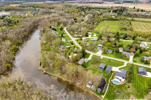 9129 Lakeside Dr, Perrinton, MI 48871 - Photo 41