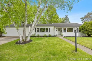 722 N Hudson St SE, Lowell, MI 49331 - Photo 1