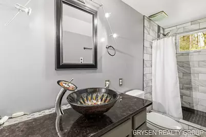 5527 W River Drive NE, Comstock Park, MI 49321 - Photo 31
