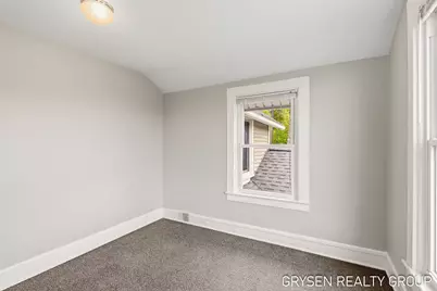 5527 W River Drive NE, Comstock Park, MI 49321 - Photo 29