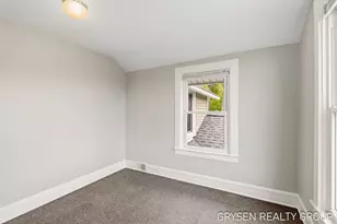 5527 W River Dr NE, Comstock Park, MI 49321 - Photo 29