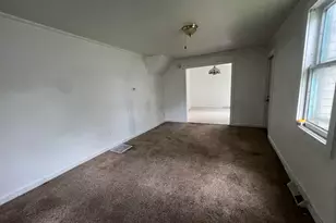 627 S 5th St, Niles, MI 49120 - Photo 11