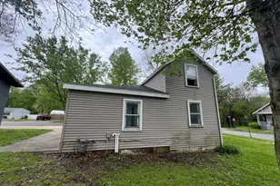627 S 5th St, Niles, MI 49120 - Photo 5