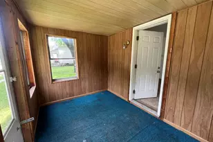 627 S 5th St, Niles, MI 49120 - Photo 13