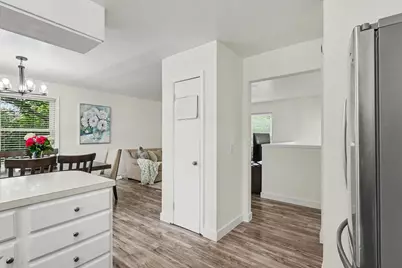 1717 Edgewood Avenue SE, Grand Rapids, MI 49506 - Photo 9