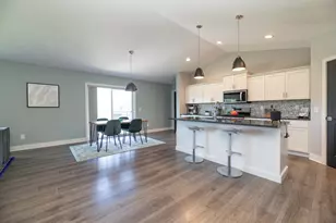 7438 Jamaica Ln, Portage, MI 49002 - Photo 9