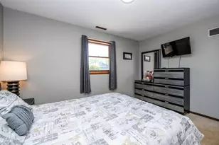 5021 Weatherford Dr, Coloma, MI 49038 - Photo 17