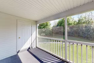 2802 S Knightsbridge Cir, Ann Arbor, MI 48105 - Photo 7