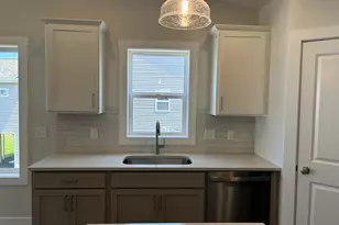 15733 Hawley Dr, Grand Haven, MI 49417 - Photo 5