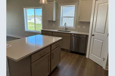 15733 Hawley Drive #31, Grand Haven, MI 49417 - Photo 5
