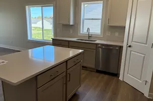 15733 Hawley Dr, Grand Haven, MI 49417 - Photo 5
