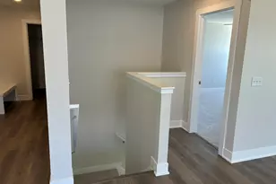 15733 Hawley Dr, Grand Haven, MI 49417 - Photo 11
