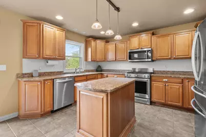 9048 Montezuma Avenue, Kalamazoo, MI 49009 - Photo 9
