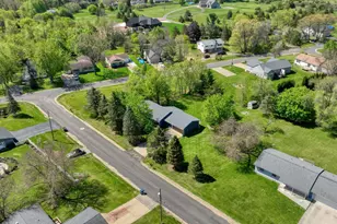 124 Carlysle Dr, Brooklyn, MI 49230 - Photo 45