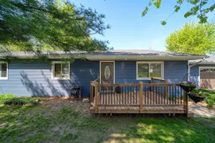 124 Carlysle Dr, Brooklyn, MI 49230 - Photo 5