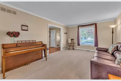 11201 Academy Court, Plymouth, MI 48170 - Photo 11