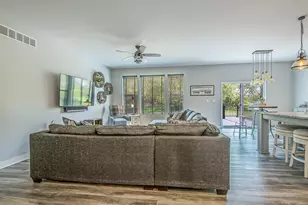 19905 Danube Ct, Chelsea, MI 48118 - Photo 5