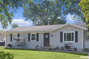 2514 Valleyview St SW, Wyoming, MI 49519 - Photo 3