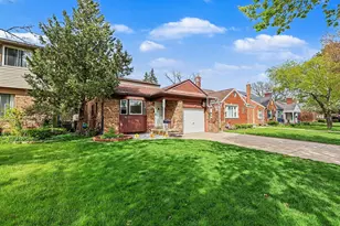 2182 Anita Ave Ave, Grosse Pointe Woods, MI 48236 - Photo 3