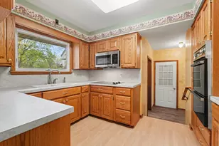 2120 Leffingwell Ave NE, Grand Rapids, MI 49525 - Photo 9