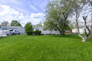 3415 Karen St, Lansing, MI 48911 - Photo 41
