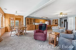 7174 Longview Ct, Delton, MI 49046 - Photo 9