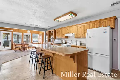 7174 Longview Court, Delton, MI 49046 - Photo 5