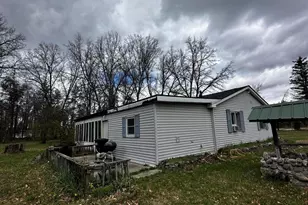 955 E 11 Mile Rd, Irons, MI 49644 - Photo 19