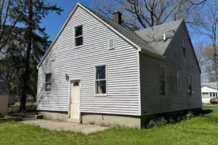 1961 Bundt Dr, Norton Shores, MI 49441 - Photo 5