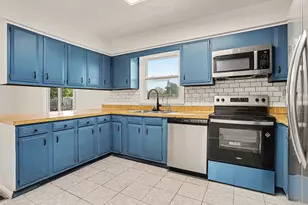 7277 Marfield St, Portage, MI 49024 - Photo 5