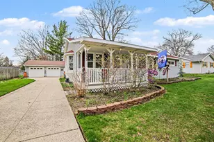 1033 N Beechwood St, Ludington, MI 49431 - Photo 31