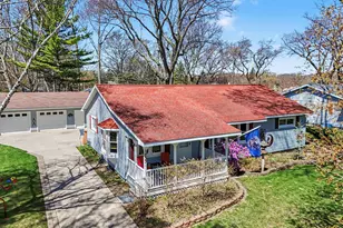 1033 N Beechwood St, Ludington, MI 49431 - Photo 33