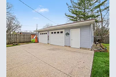 1033 N Beechwood Street, Ludington, MI 49431 - Photo 29