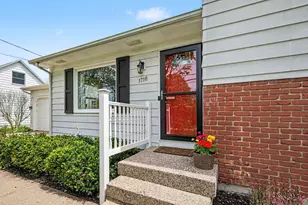 1716 Woodlawn Ave SE, Grand Rapids, MI 49506 - Photo 5