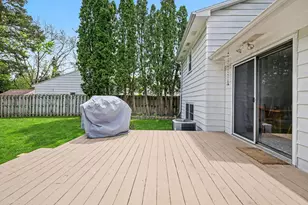 1716 Woodlawn Ave SE, Grand Rapids, MI 49506 - Photo 21