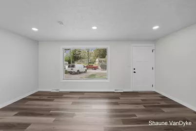 4566 Lantern Court NW, Comstock Park, MI 49321 - Photo 5