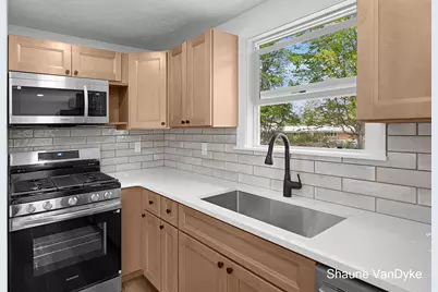 4566 Lantern Court NW, Comstock Park, MI 49321 - Photo 15