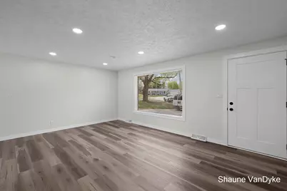 4566 Lantern Court NW, Comstock Park, MI 49321 - Photo 7
